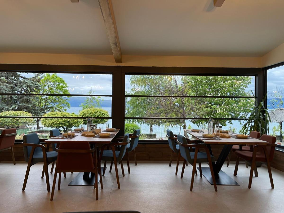Lago Hotel Lagadin Eksteriør billede